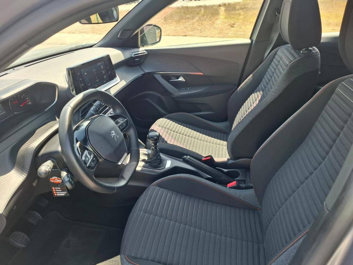 peugeot-2008-2023-gasolina-1199cc