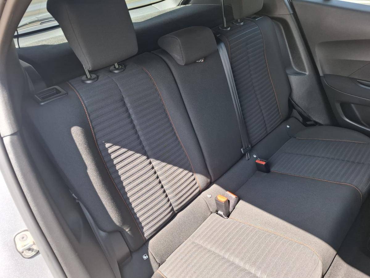 peugeot-2008-2023-gasolina-1199cc