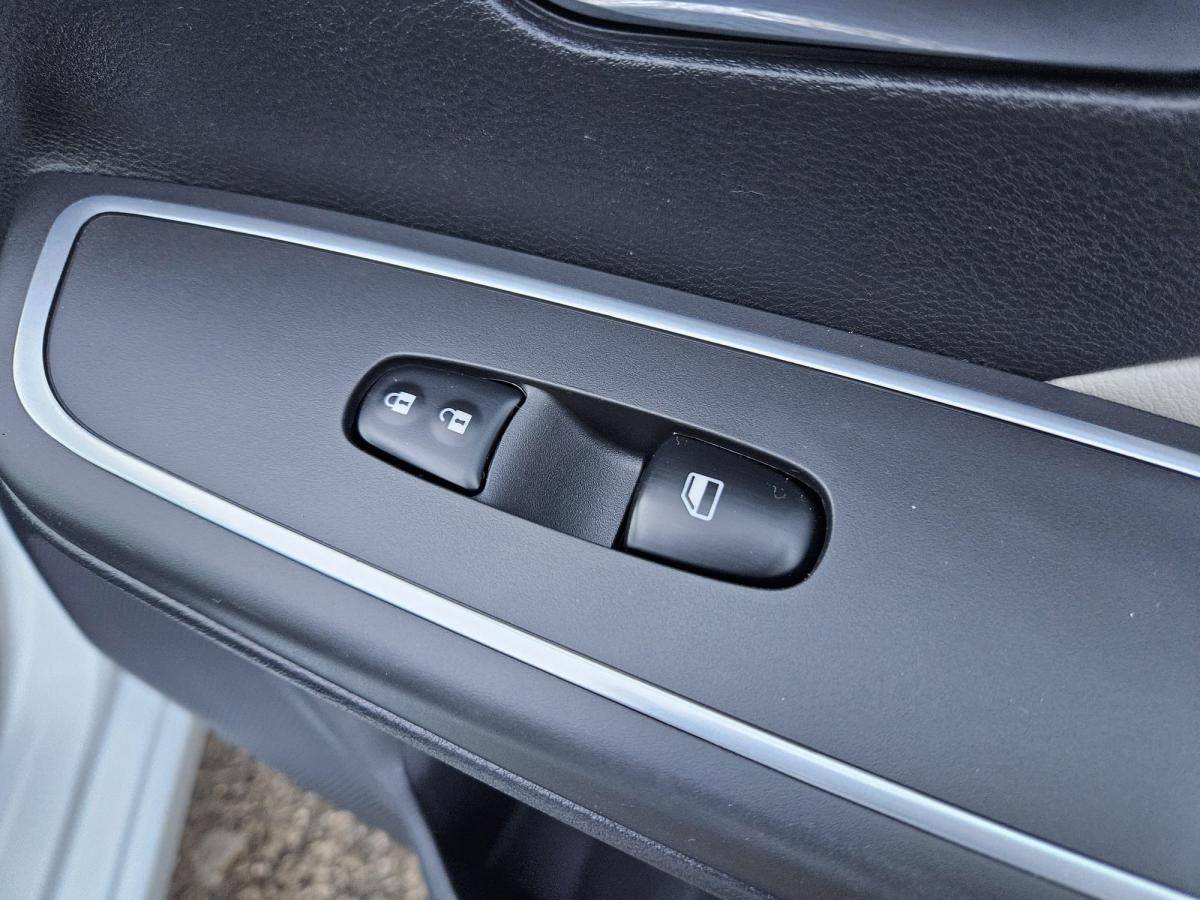 nissan-micra-2023-gasolina-999cc