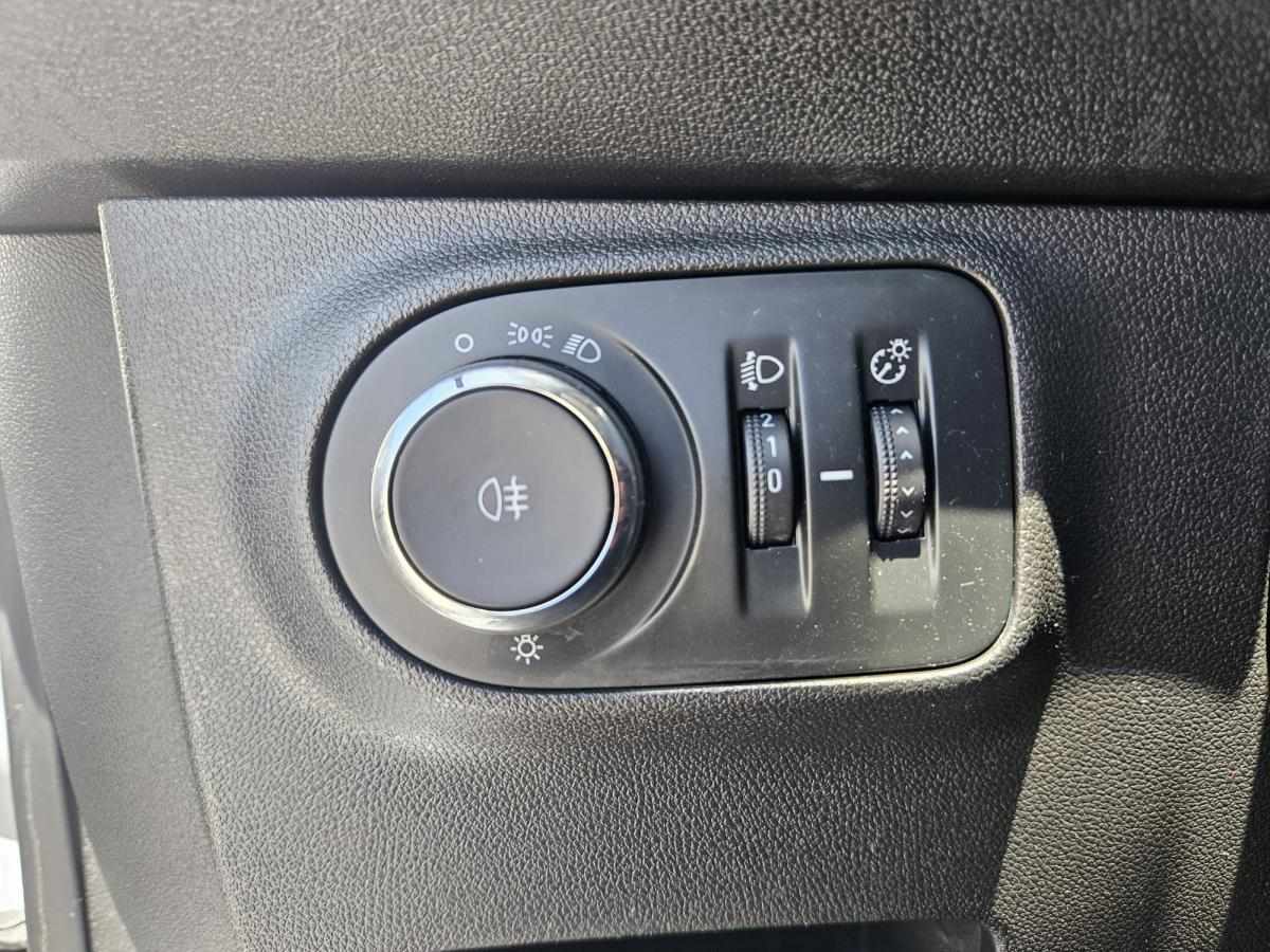 opel-corsa-2018-diesel-1248cc