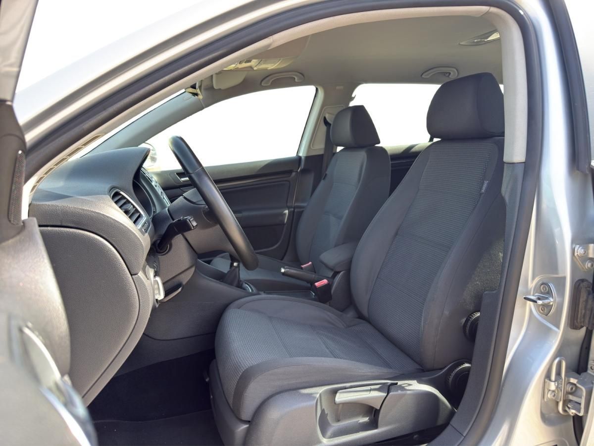 volkswagen-golf-variant-2010-diesel-1598cc