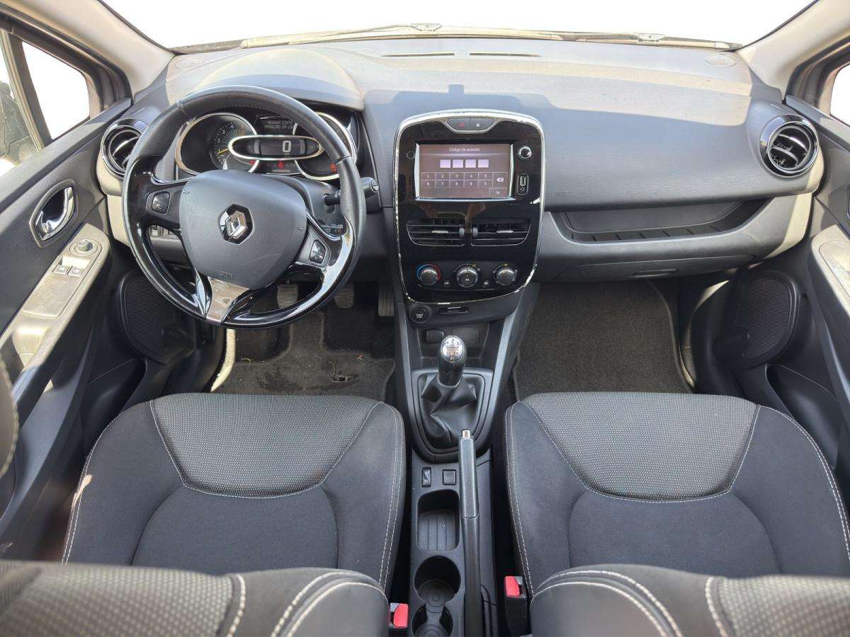 renault-clio-sport-tourer-2014-diesel-1461cc