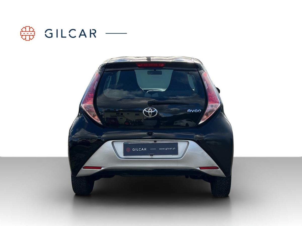 toyota-aygo-2015-gasolina-998cc