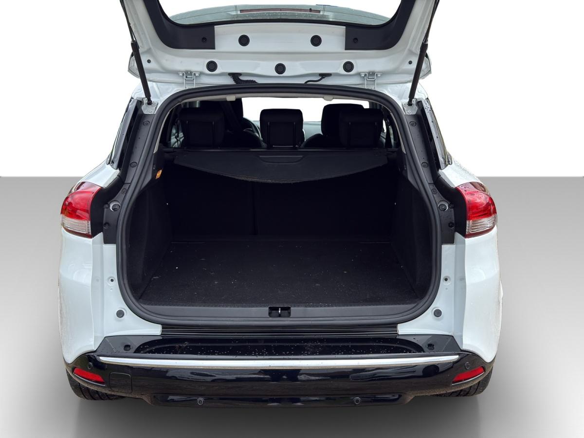 renault-clio-sport-tourer-2016-diesel-1461cc