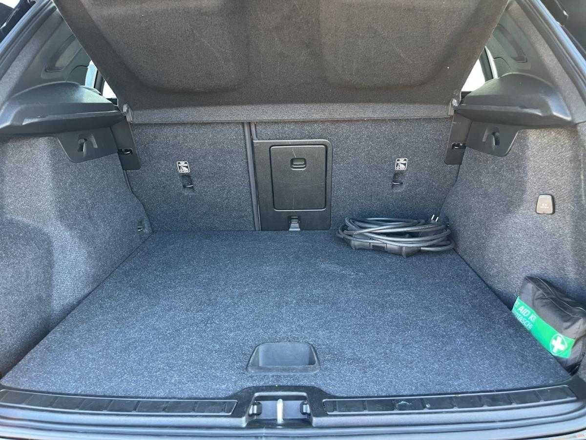 volvo-xc40-2022-hibrido-a-gasolina-1477cc