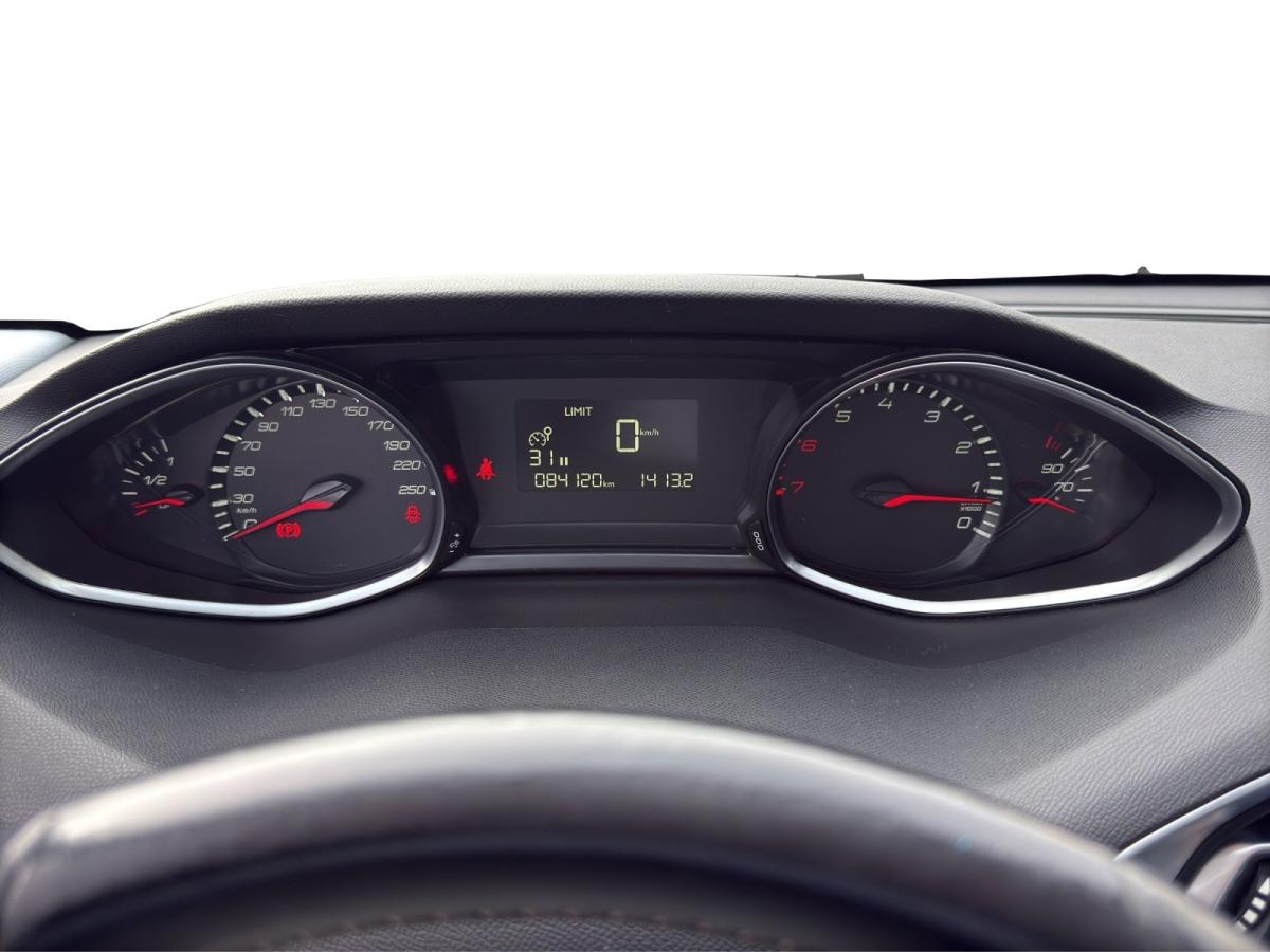 peugeot-308-2020-gasolina-1199cc