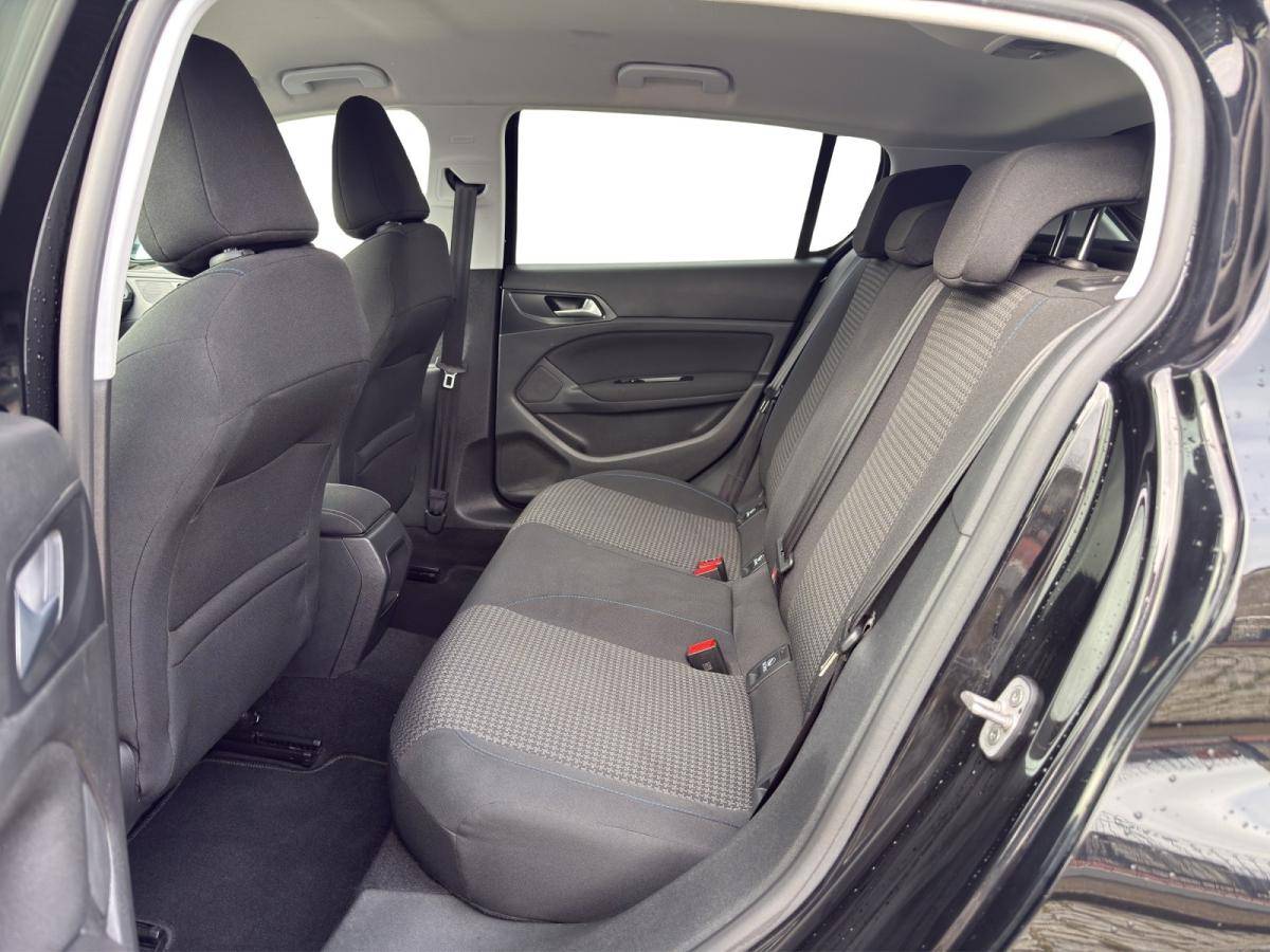 peugeot-308-2020-gasolina-1199cc