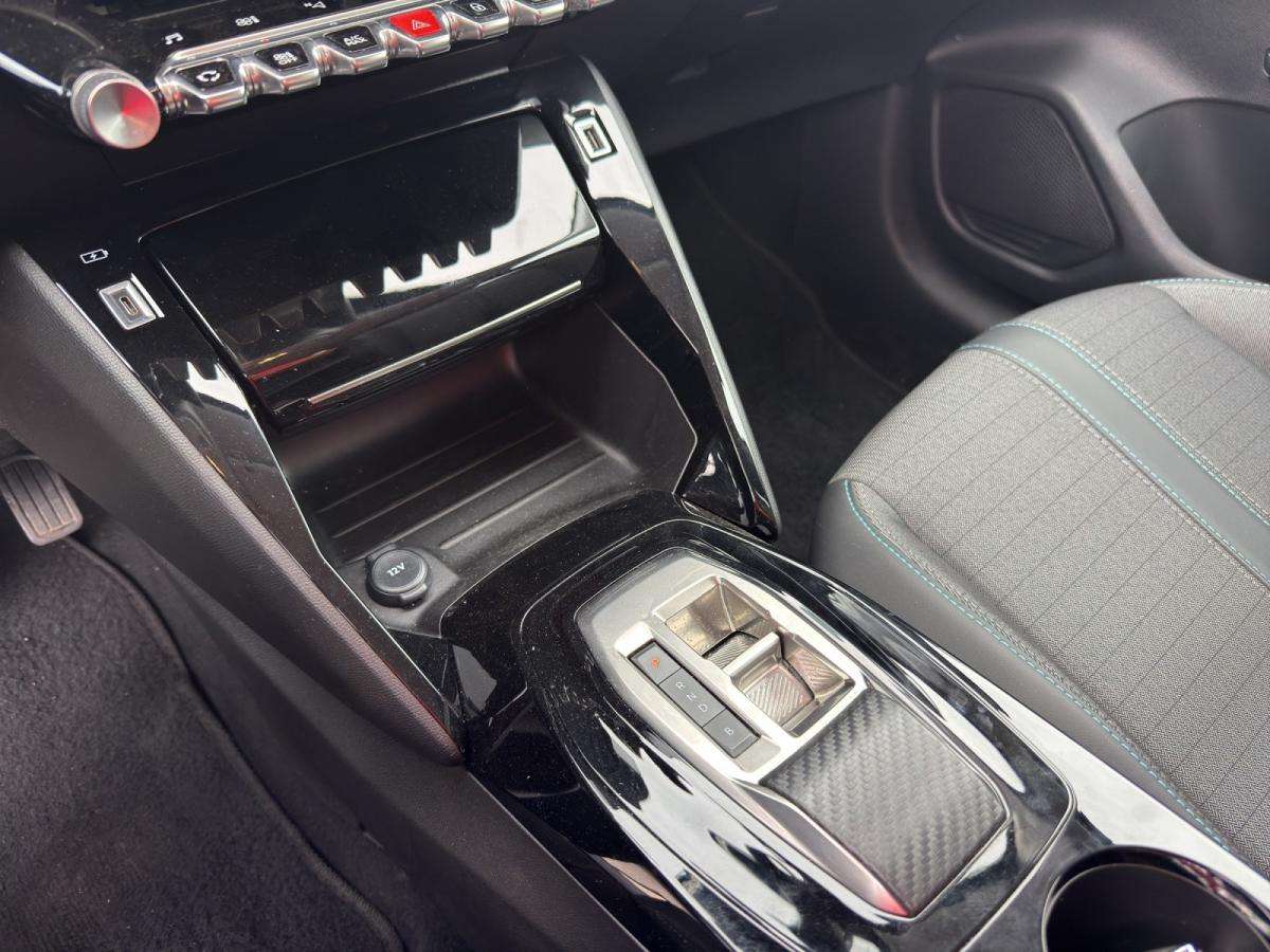 peugeot-208-2023-eletrico-500cc