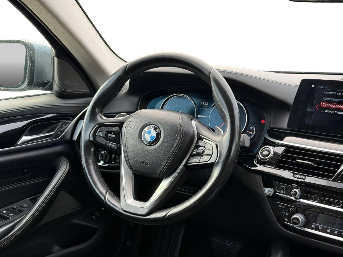 bmw-serie-5-2017-hibrido-a-gasolina-1998cc