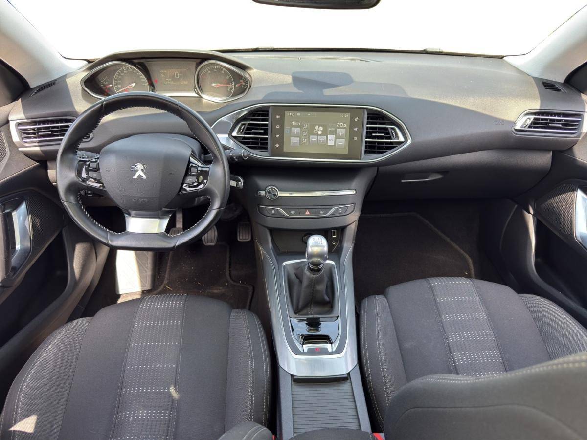 peugeot-308-2016-gasolina-1199cc