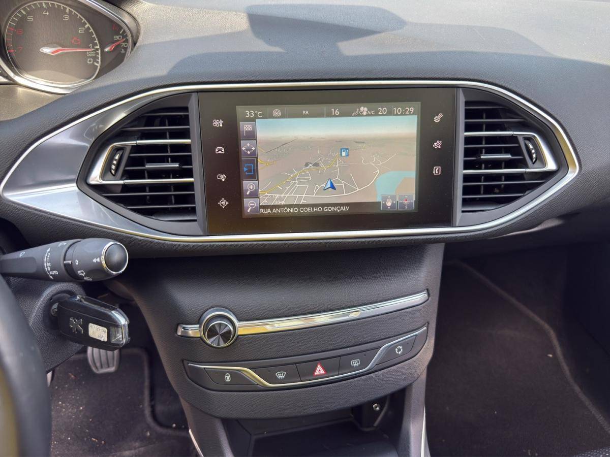 peugeot-308-2016-gasolina-1199cc