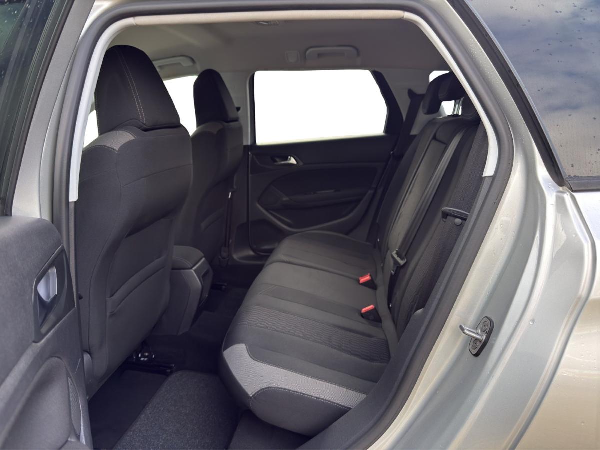 peugeot-308-sw-2016-diesel-1560cc