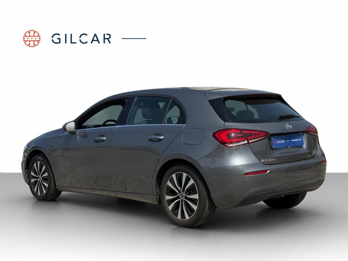 mercedes-benz-classe-a-2020-hibrido-a-gasolina-1332cc