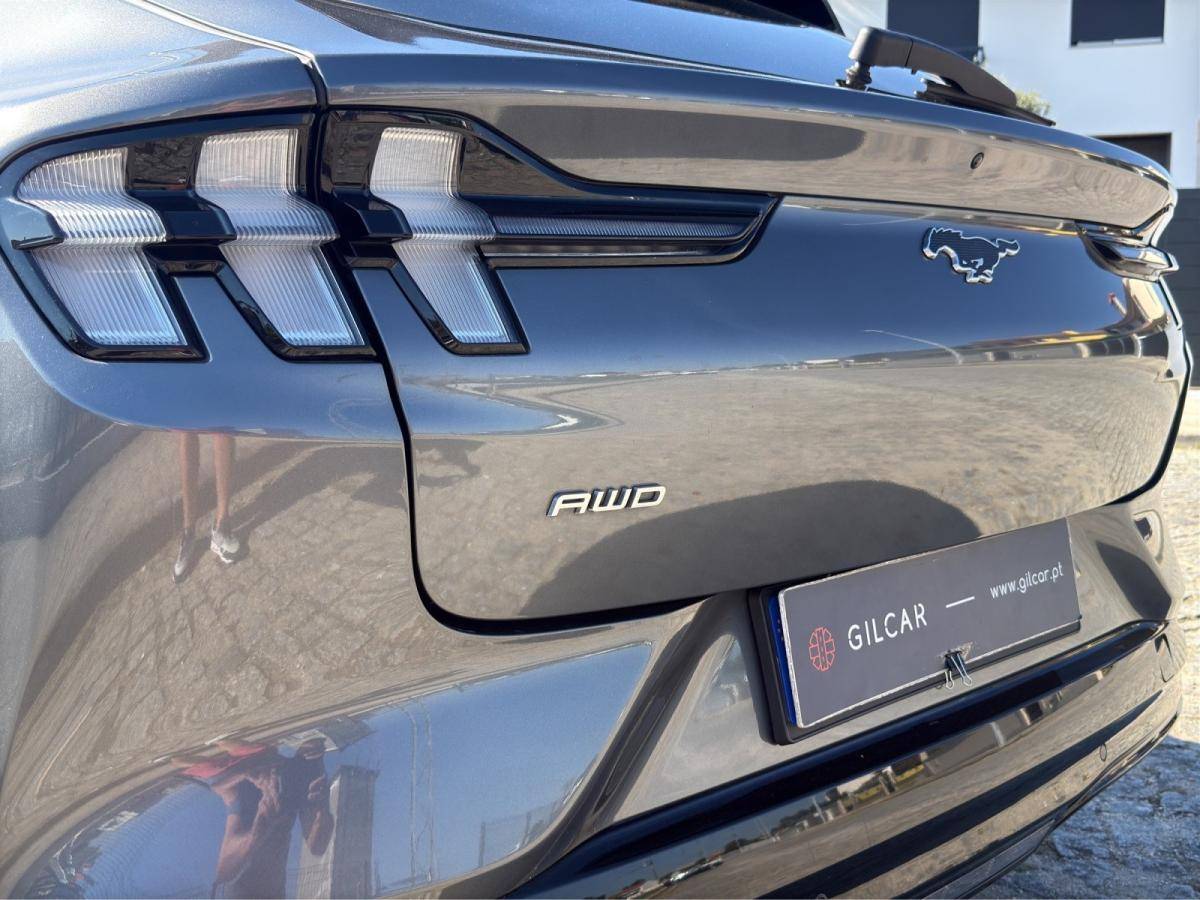 ford-mustang-2024-eletrico-500cc