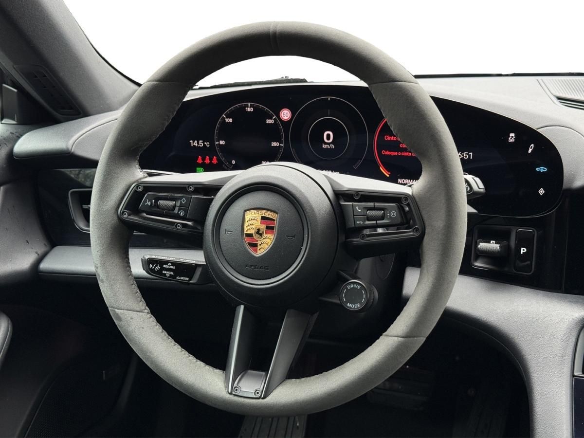porsche-taycan-2022-eletrico-500cc