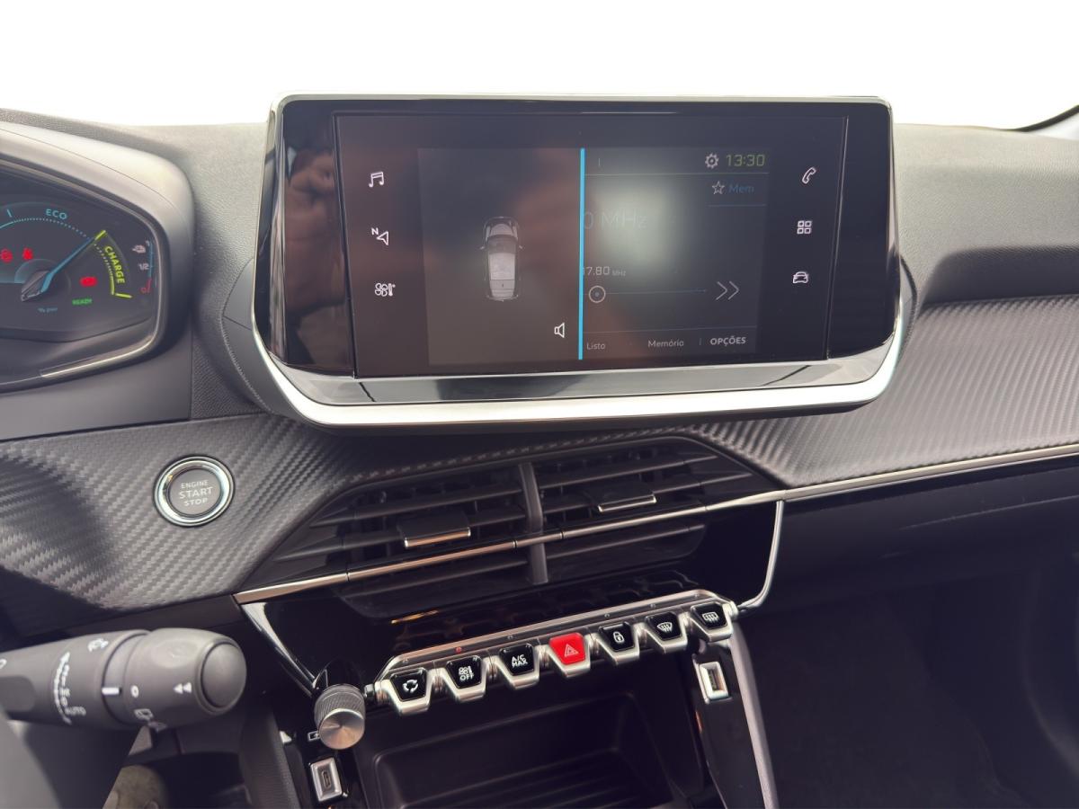 peugeot-208-2023-eletrico-500cc