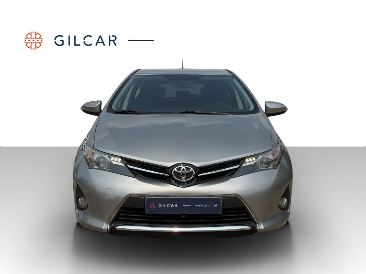 toyota-auris-2014-diesel-1364cc