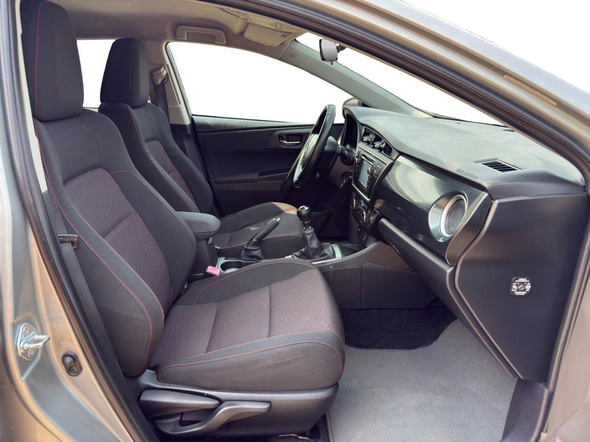 toyota-auris-2014-diesel-1364cc
