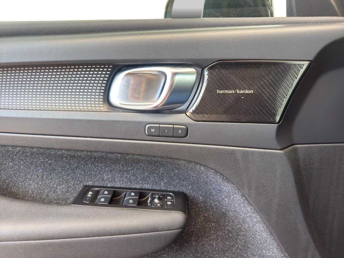 volvo-xc40-2021-eletrico-500cc
