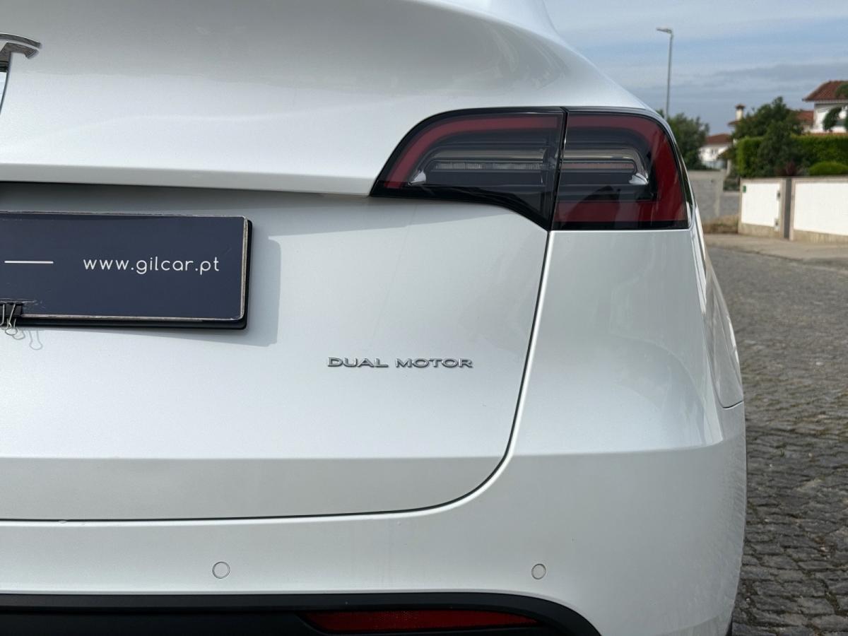 tesla-model-y-2022-eletrico-500cc
