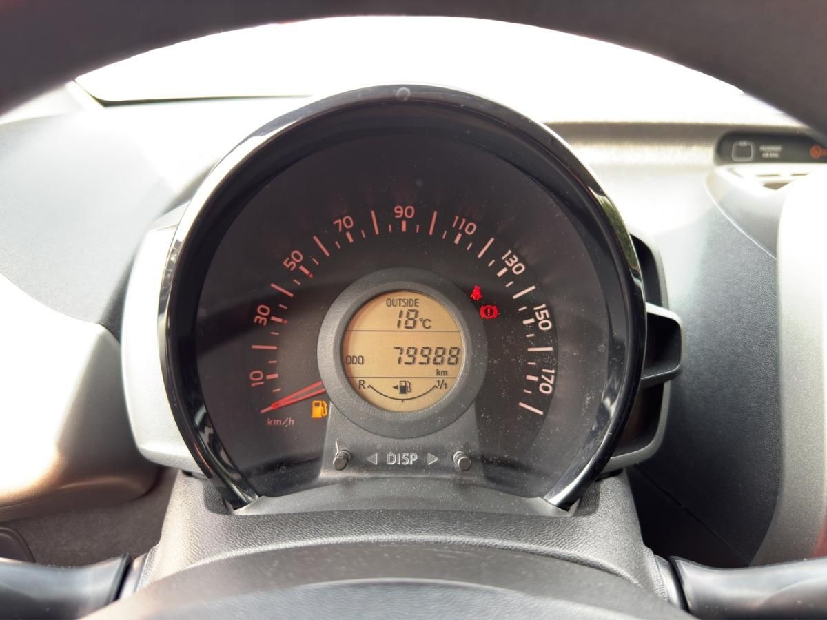 peugeot-108-2014-gasolina-998cc