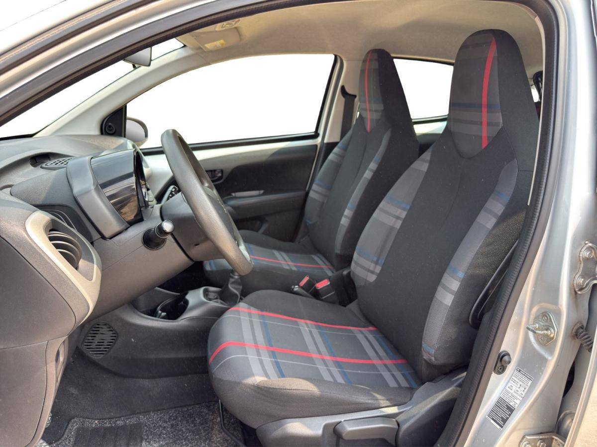 peugeot-108-2014-gasolina-998cc