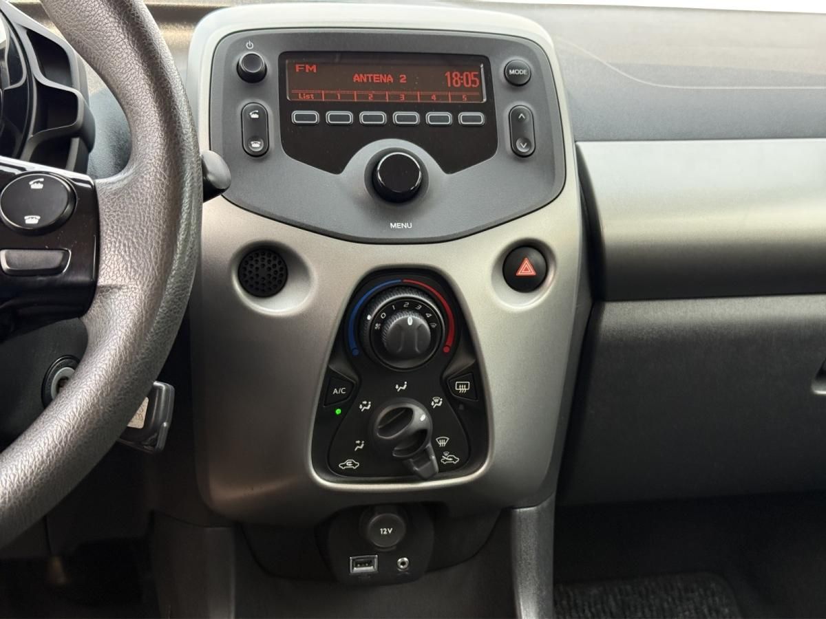 peugeot-108-2014-gasolina-998cc