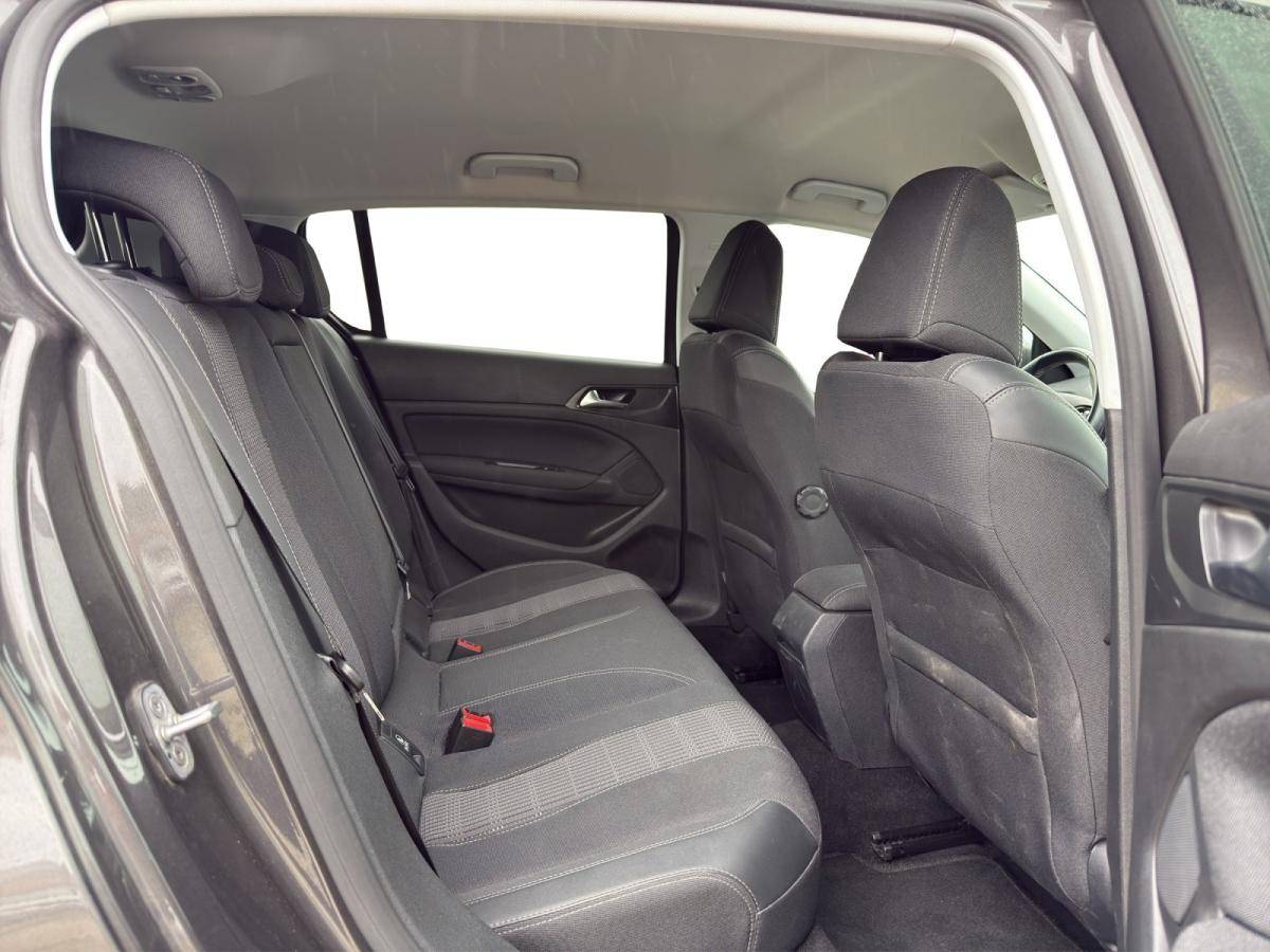peugeot-308-2019-gasolina-1199cc