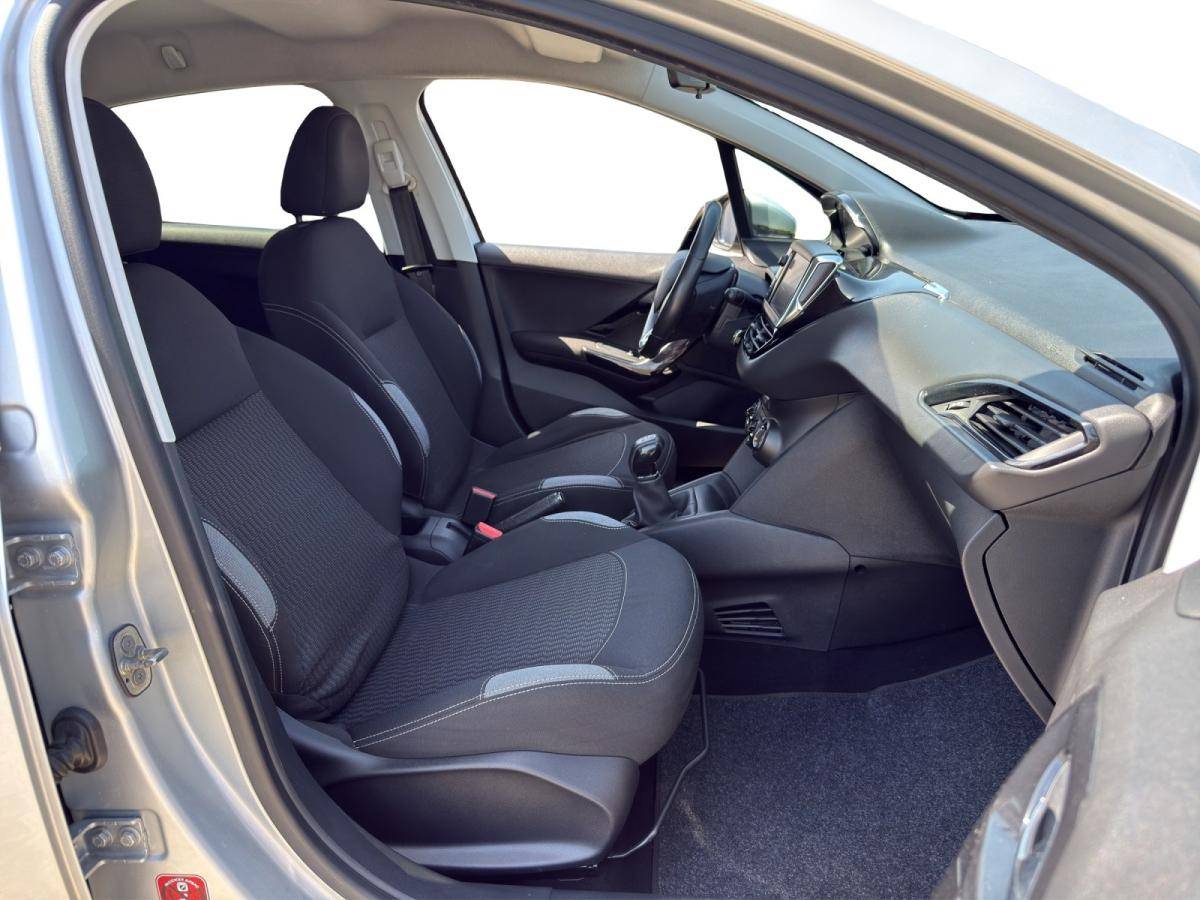 peugeot-208-2016-gasolina-1199cc
