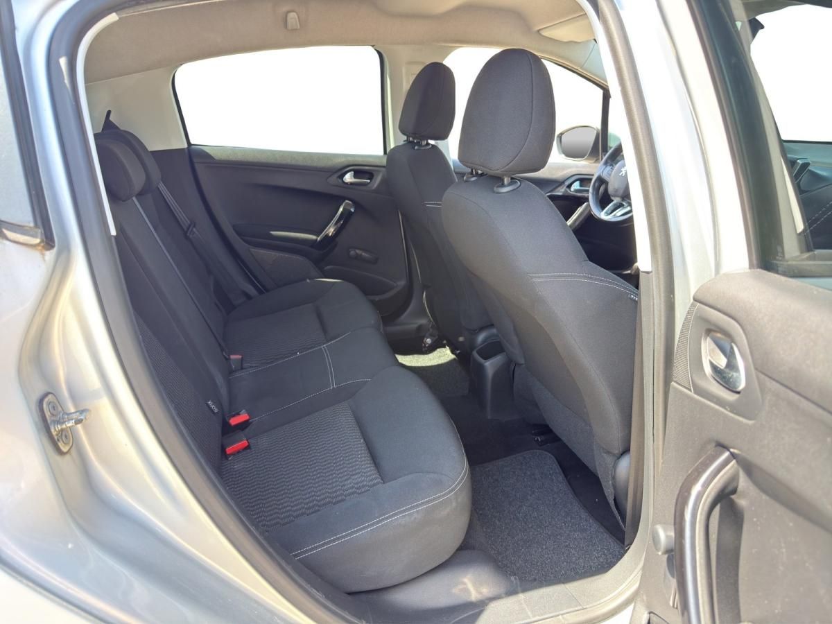 peugeot-208-2016-gasolina-1199cc