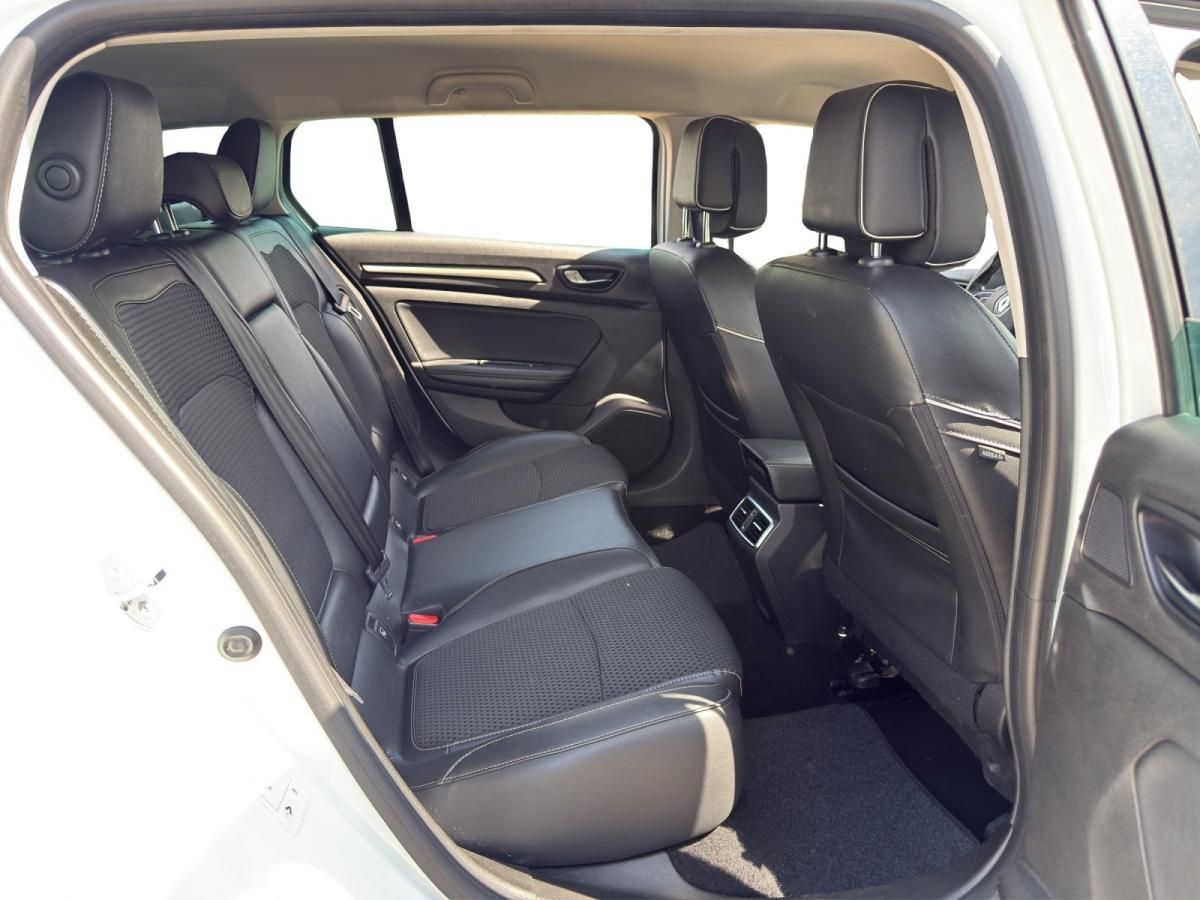 renault-megane-sport-tourer-2017-diesel-1461cc