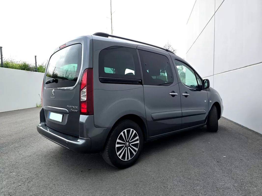 peugeot-partner-2017-diesel-1560cc
