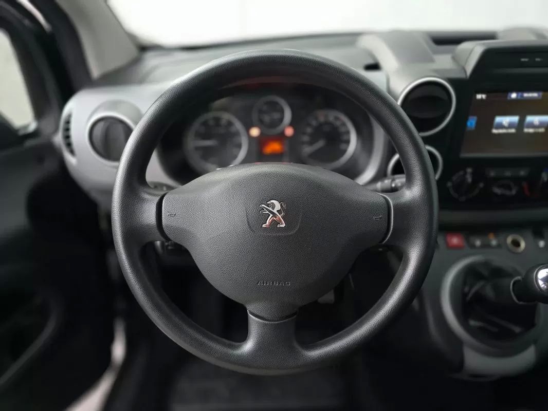 peugeot-partner-2017-diesel-1560cc