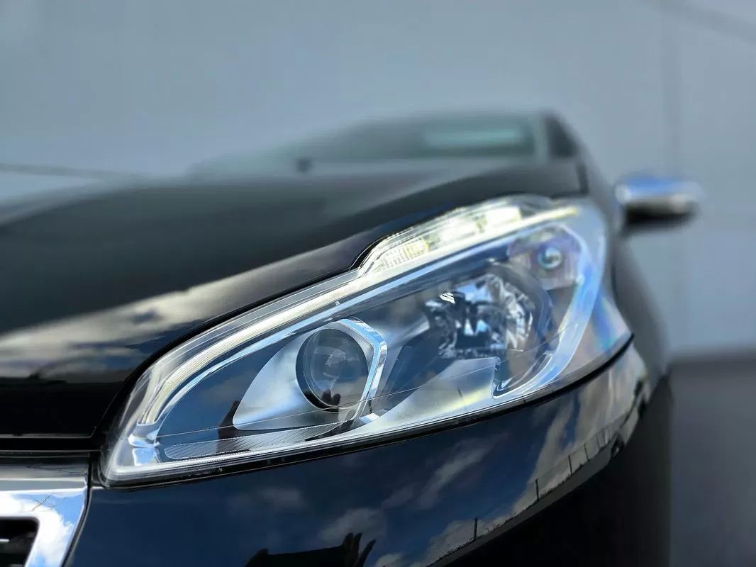 peugeot-208-2019-gasolina-1199cc