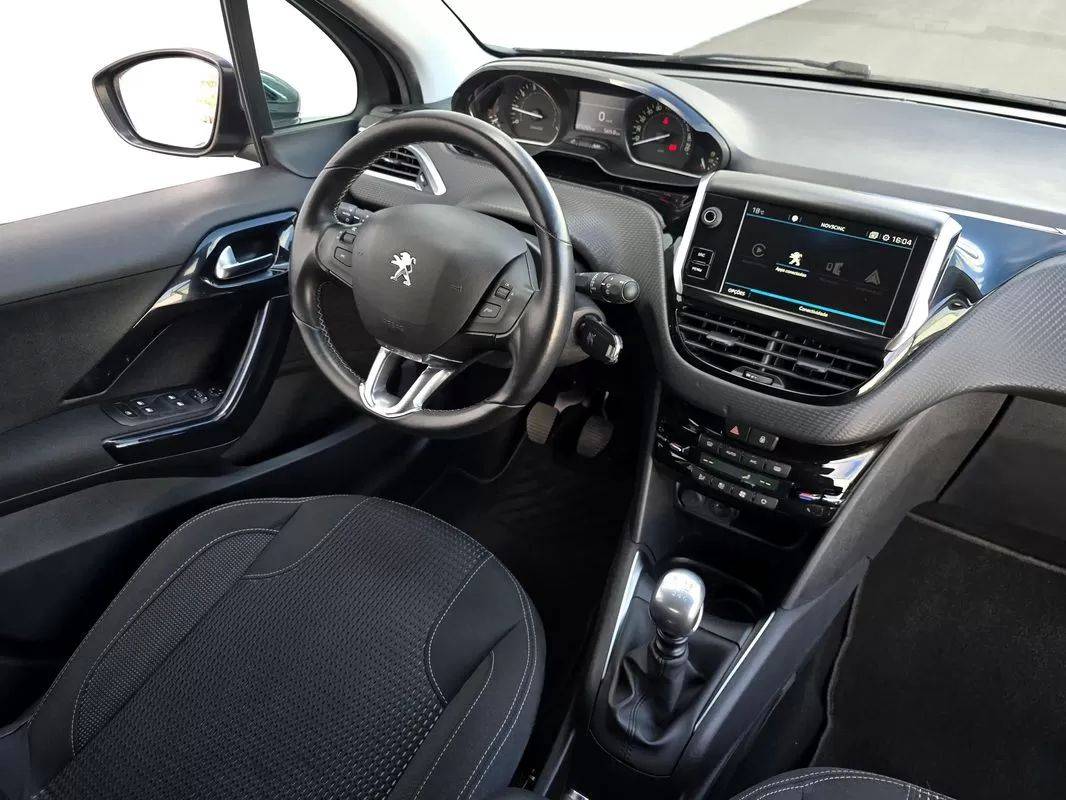 peugeot-208-2019-gasolina-1199cc