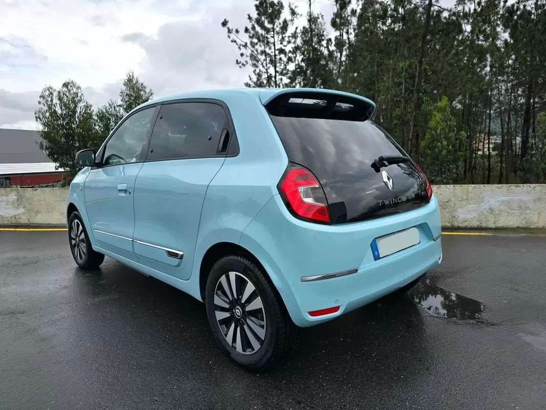 renault-twingo-2023-eletrico-200cc