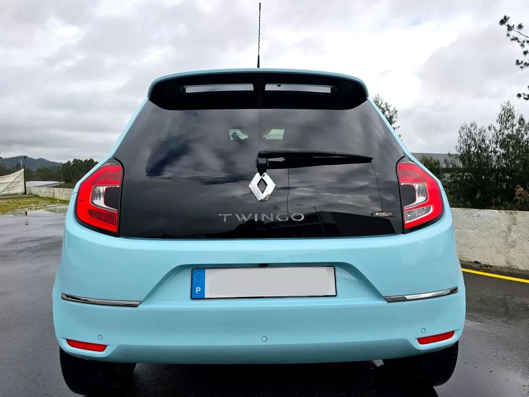 renault-twingo-2023-eletrico-200cc