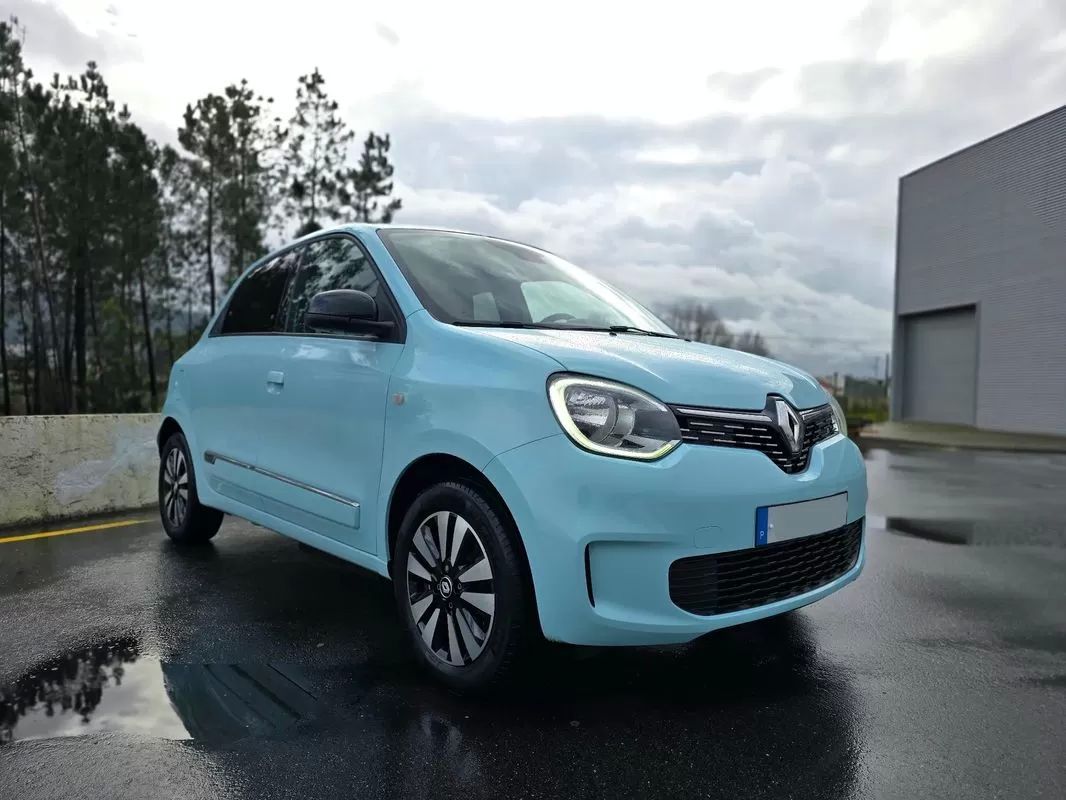 renault-twingo-2023-eletrico-200cc