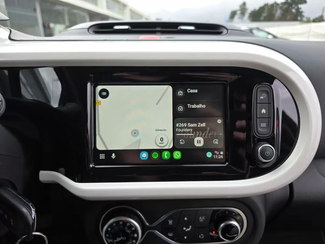renault-twingo-2023-eletrico-200cc