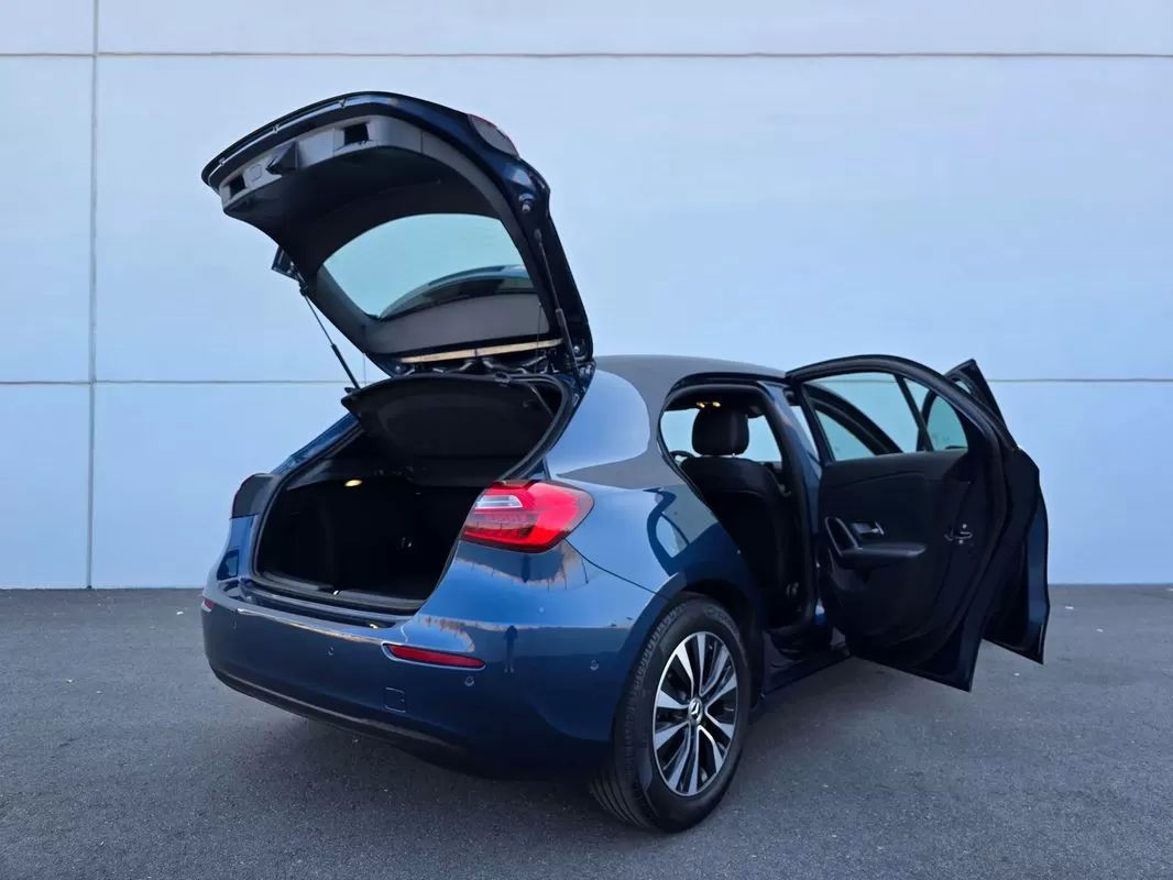 mercedes-benz-classe-a-2021-gasolina-1332cc