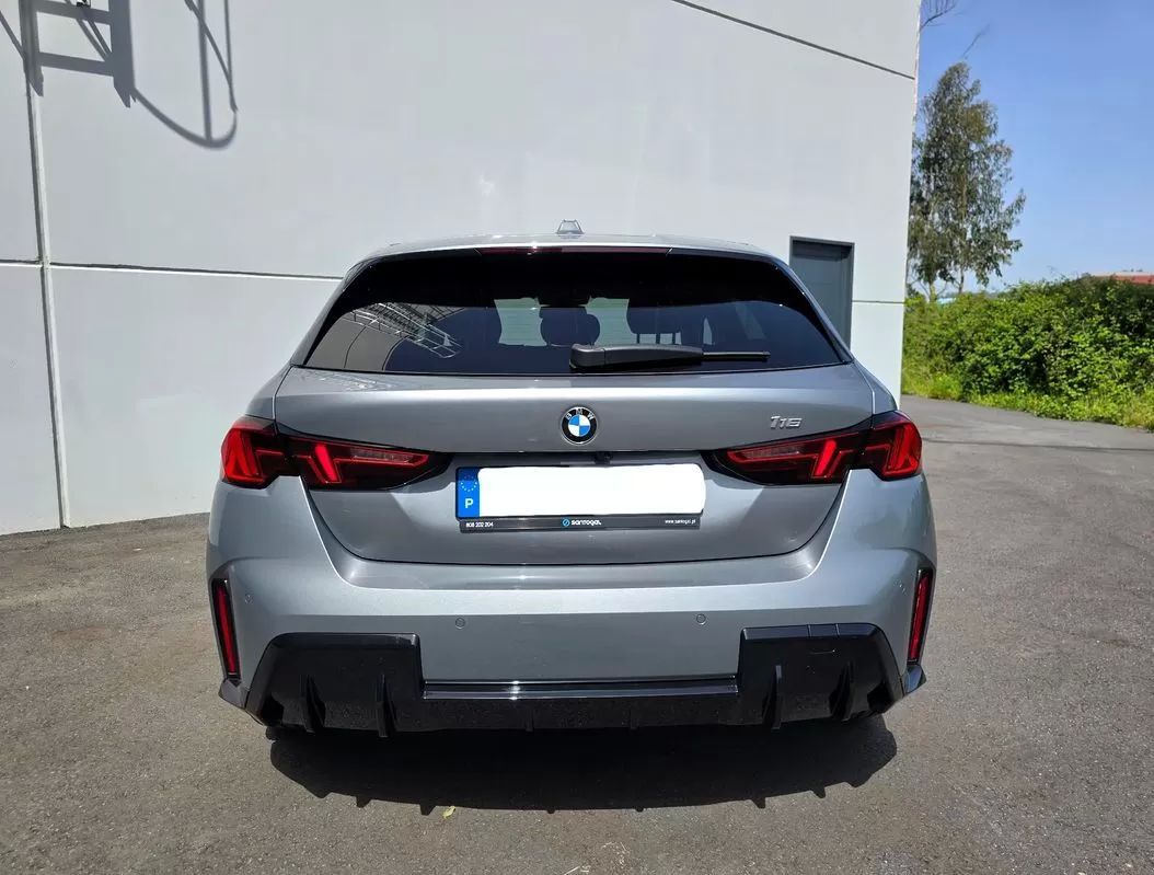 bmw-serie-1-2025-gasolina-1499cc