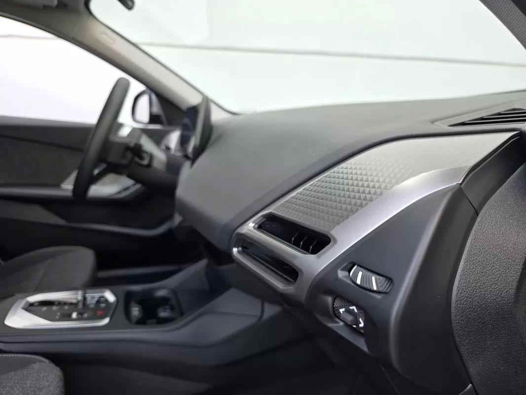 bmw-serie-1-2025-gasolina-1499cc
