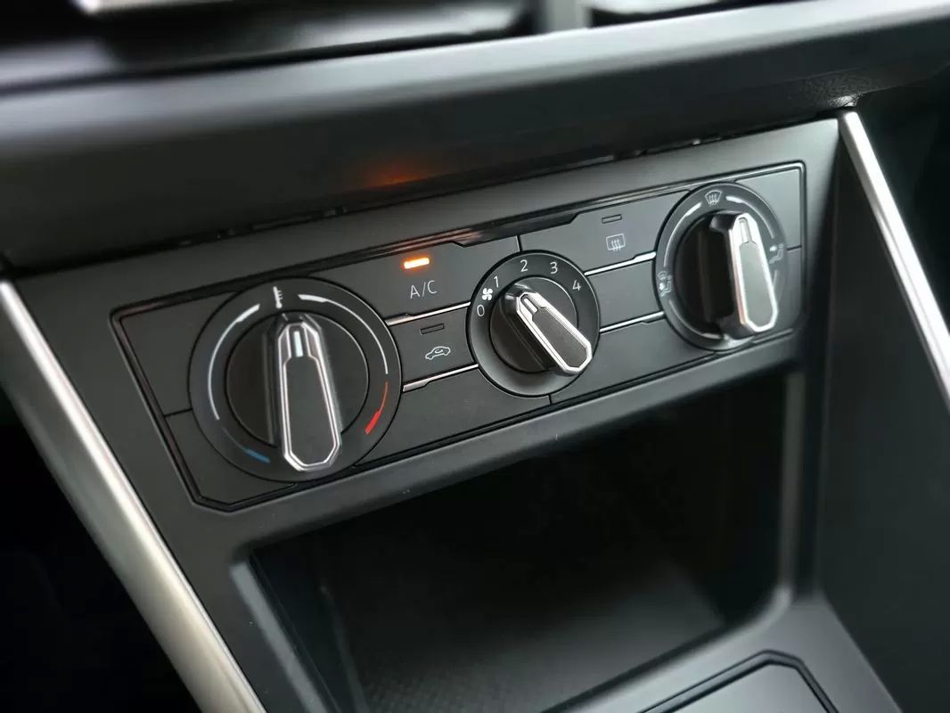 volkswagen-taigo-2024-gasolina-999cc