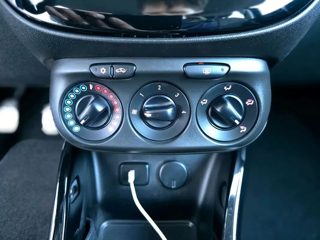 opel-adam-2019-gasolina-1398cc