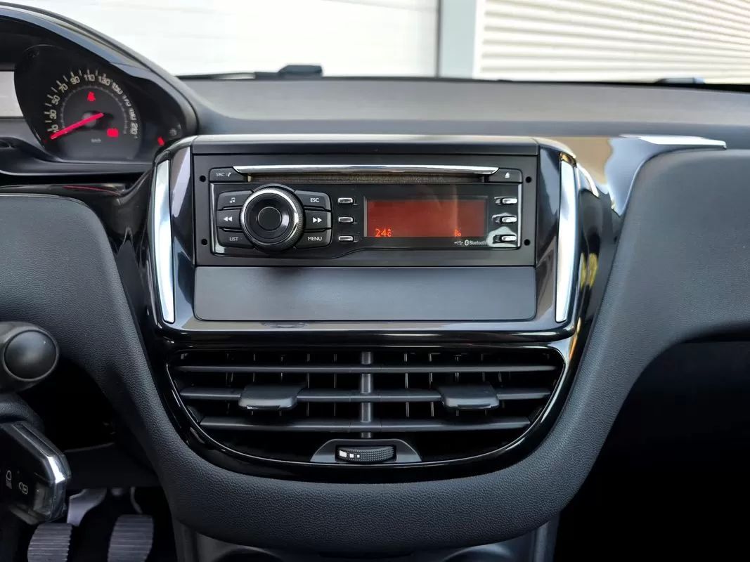 peugeot-208-2012-diesel-1398cc