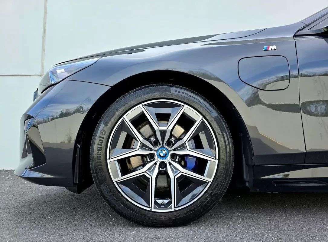 bmw-serie-5-2024-hibrido-1998cc