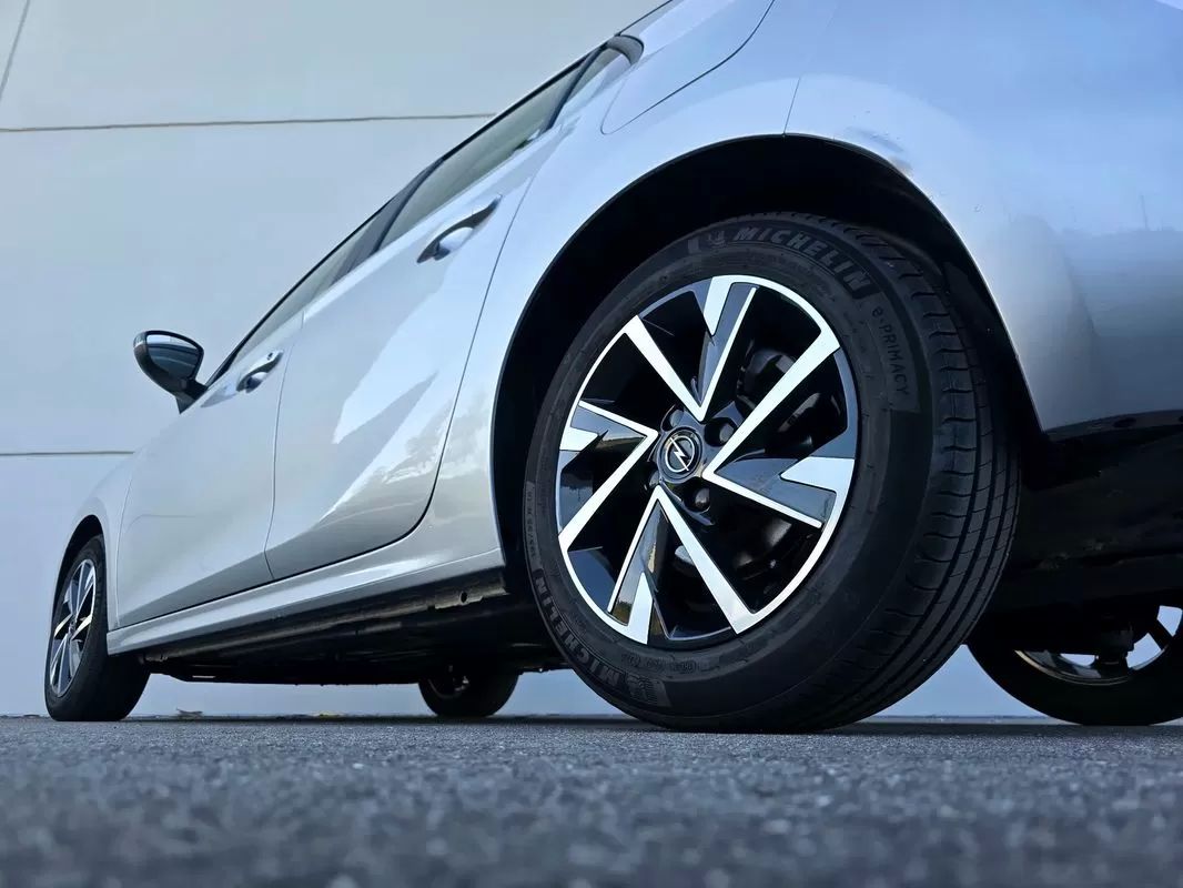 opel-corsa-2024-gasolina-1199cc