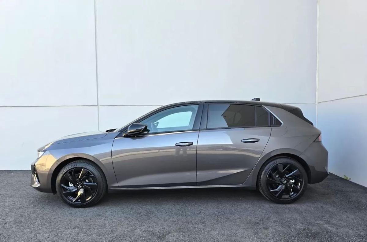 opel-astra-2023-gasolina-1199cc