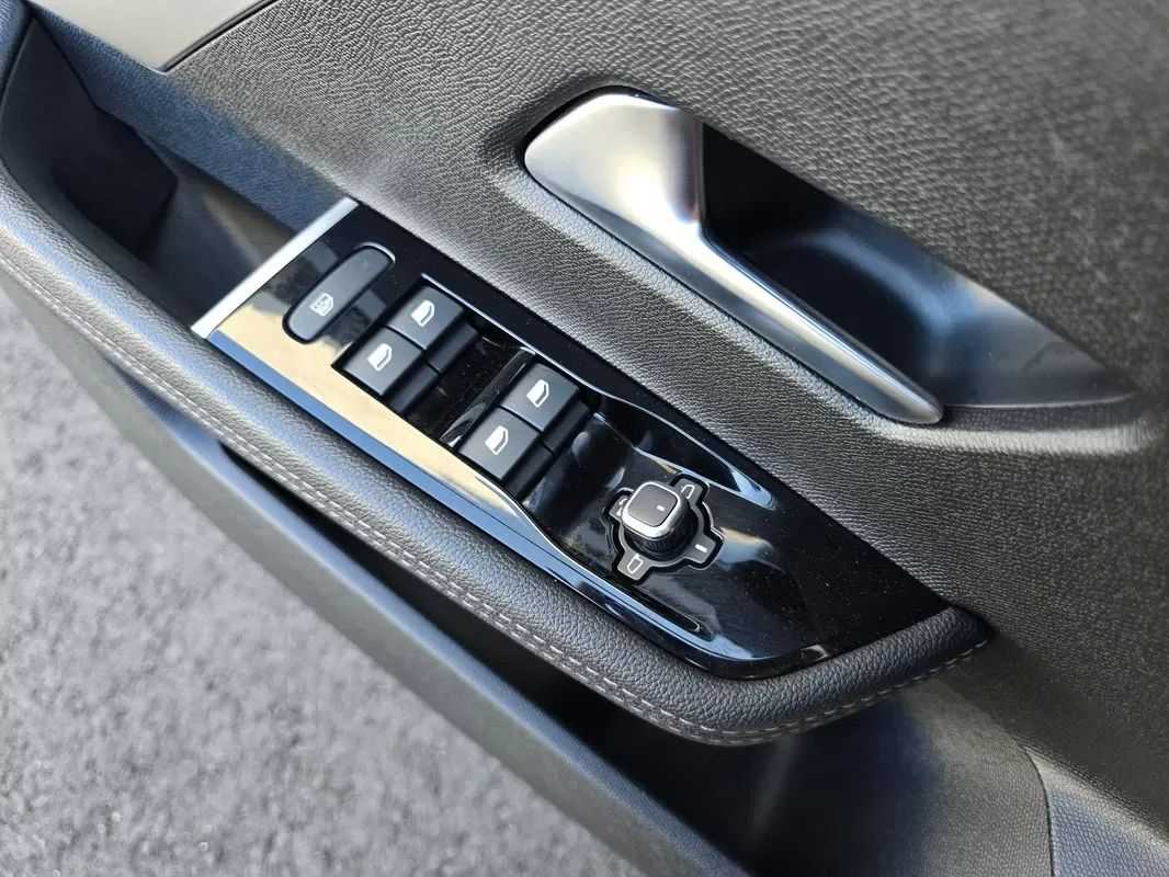 opel-astra-2023-gasolina-1199cc