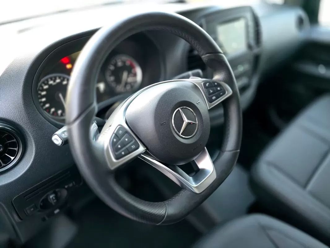 mercedes-benz-vito-2024-diesel-1950cc